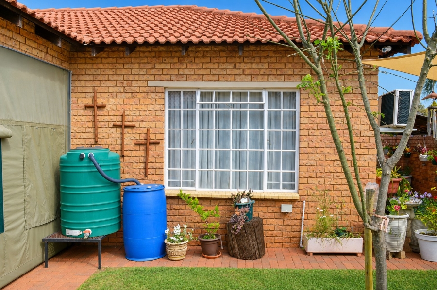 2 Bedroom Property for Sale in Doringkruin North West